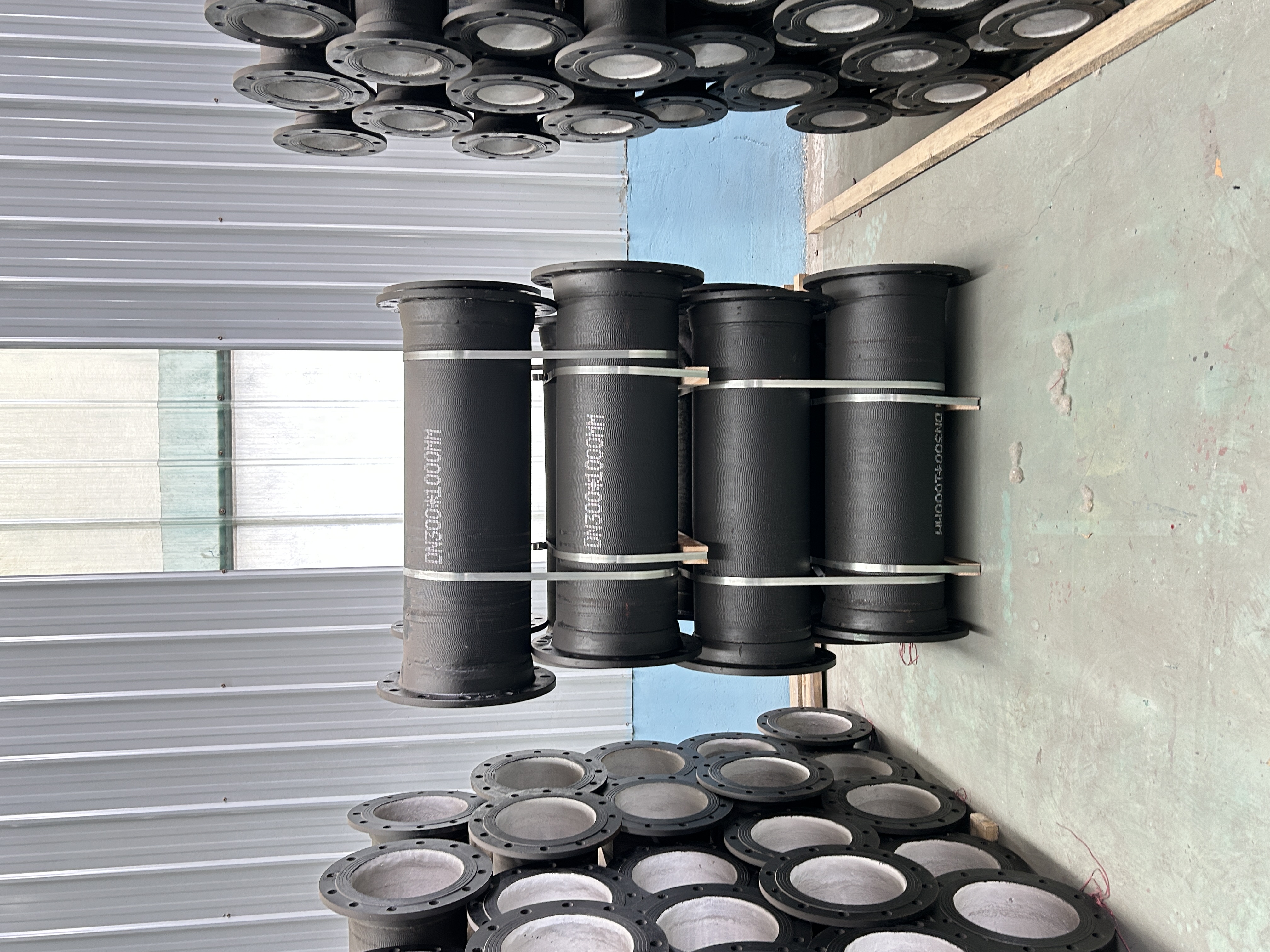 Raccordi per tubi flangiati in ferro duttile